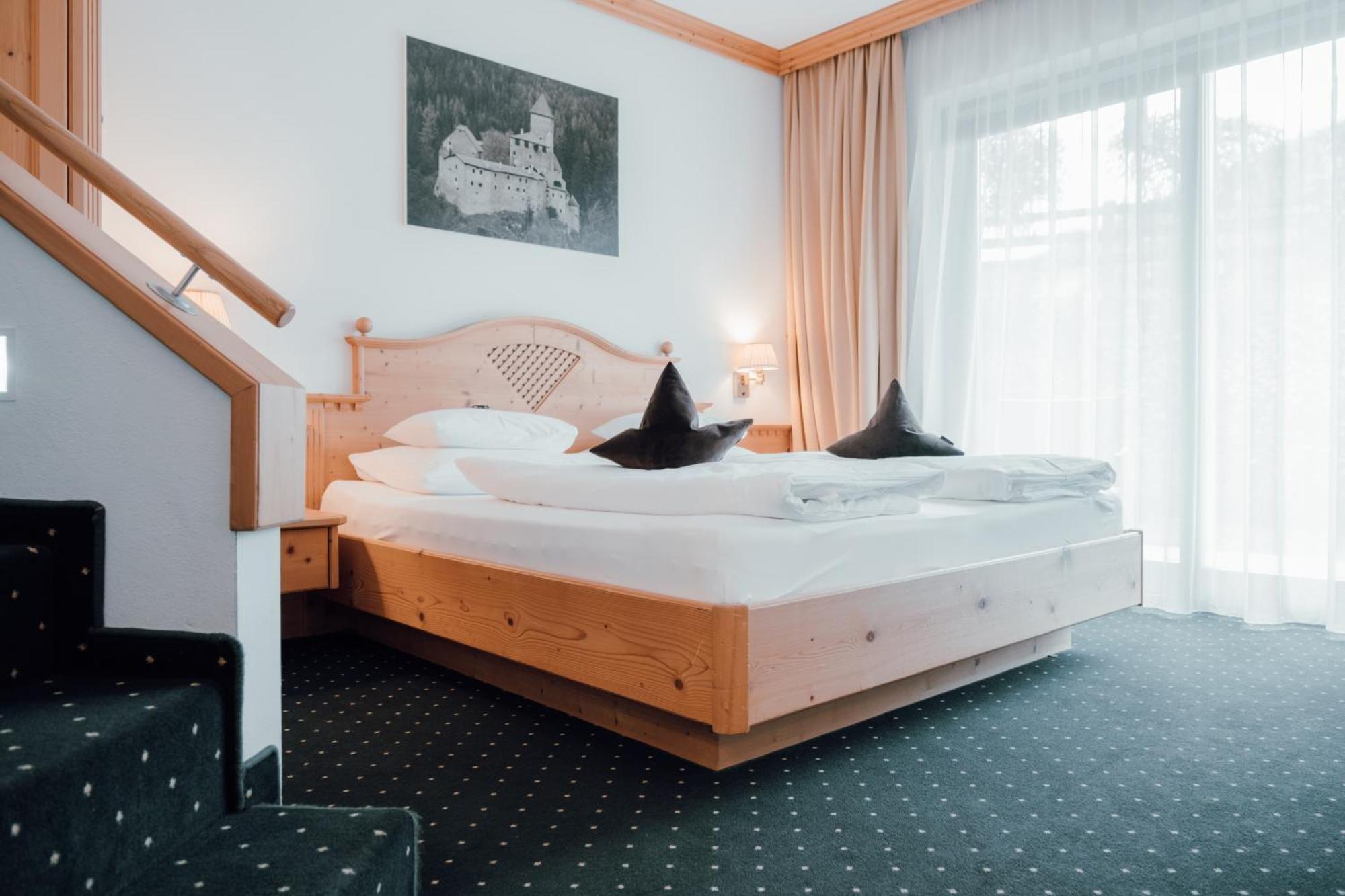 Residence Hotel Alpinum Campo Tures Exterior photo
